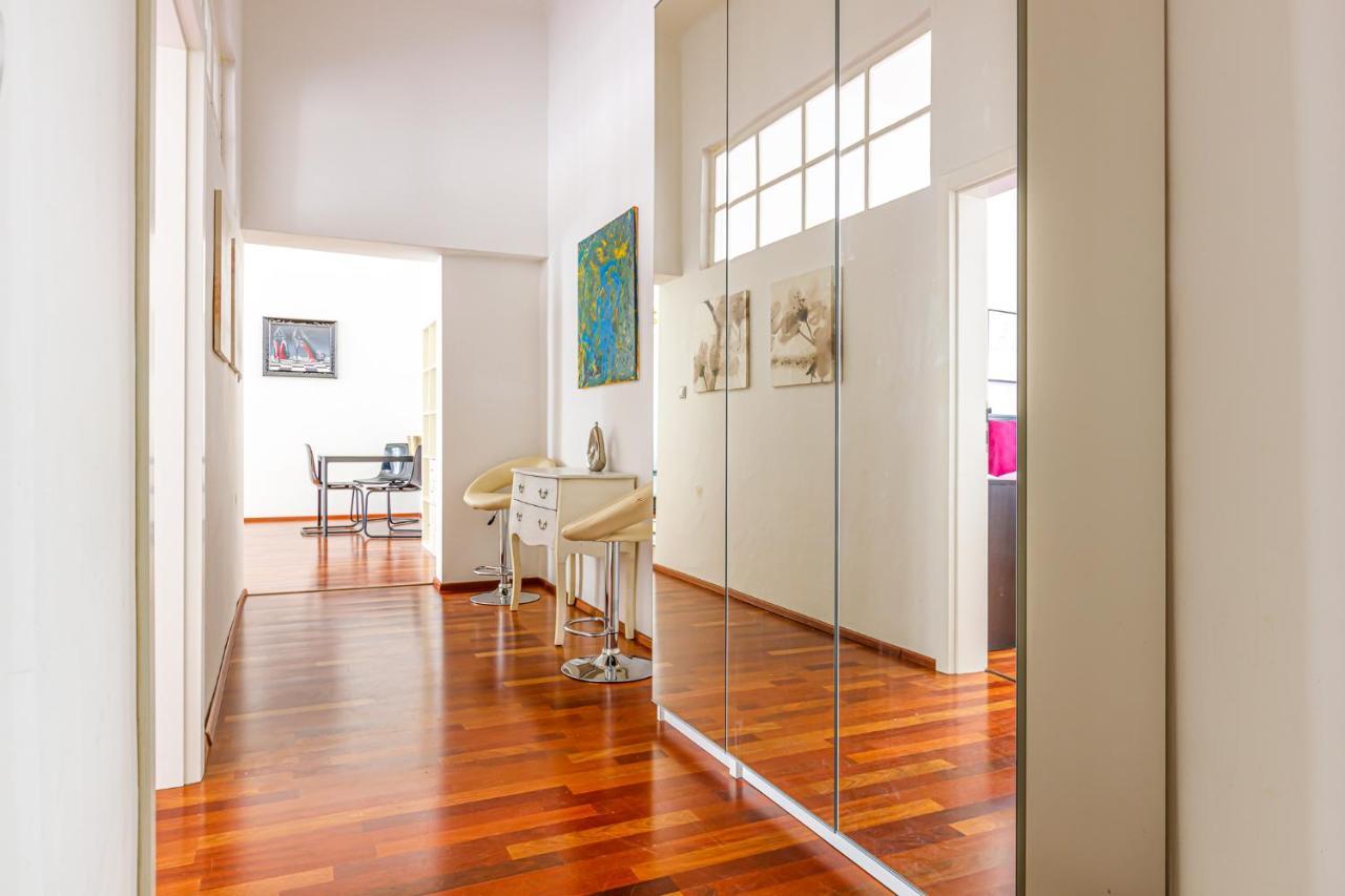 Newly Renovated Apartment In The Old Town Bratislava Buitenkant foto